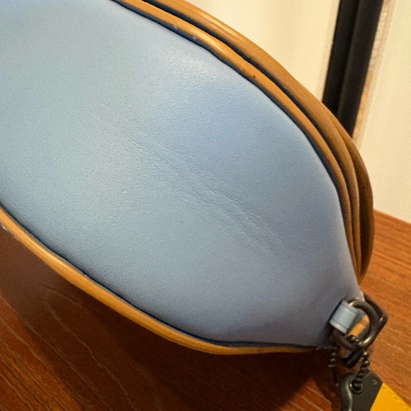 Coach 1941 Saddle Bag 23 in cornflower blue - Picture 5 of 14